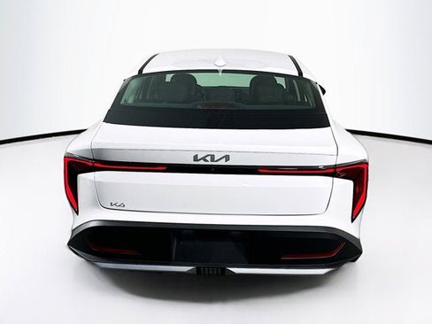 New 2025 Kia K4 LXS image 6