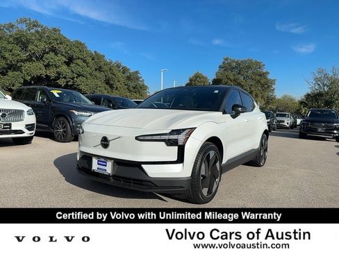 Used 2025 Volvo EX30 Ultra w/ Protection Package Premier image 1