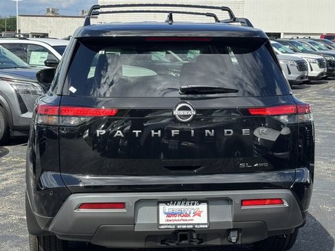 New 2026 Nissan Pathfinder SL AWD/4WD image 12