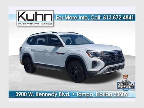 Used 2024 Volkswagen Atlas Peak Edition SE AWD/4WD image 1