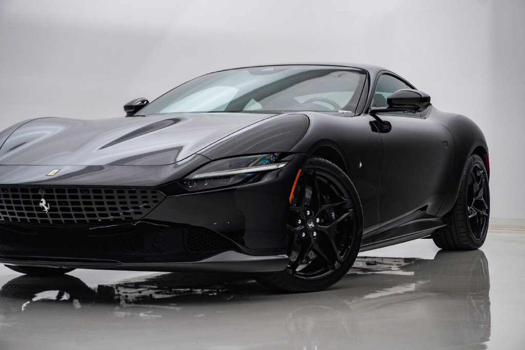 Used 2024 Ferrari Roma RWD image 2