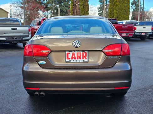 Used 2013 Volkswagen Jetta SE image 4