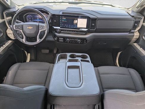 Used 2022 Chevrolet Silverado 1500 LT image 17