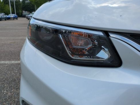 Used 2018 Chevrolet Malibu LT FWD image 10