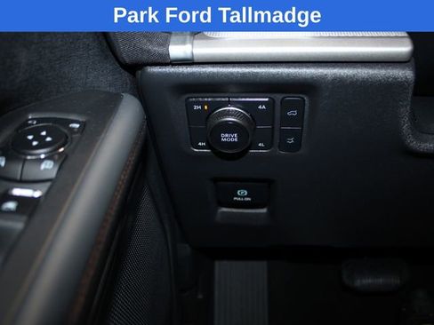 Used 2025 Ford Expedition Max Active AWD/4WD image 18