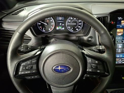Used 2025 Subaru Forester Touring AWD/4WD image 18