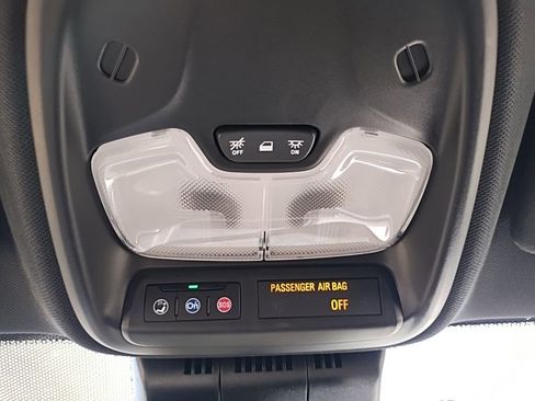 Used 2025 GMC Canyon AT4 w/ Nightfall Edition image 42