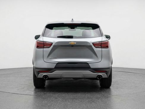 Used 2025 Chevrolet Blazer LT image 7