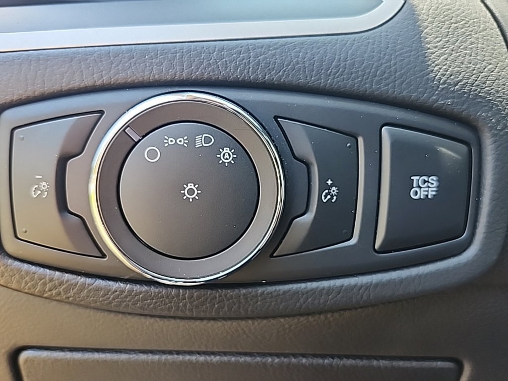 Used 2022 Ford Edge SEL AWD/4WD image 14