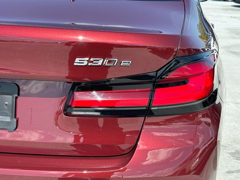 Used 2023 BMW 530e w/ Premium Package RWD image 33