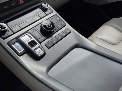 Used 2024 Hyundai Palisade Limited FWD image 9