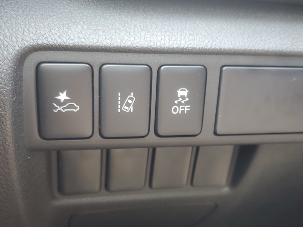 New 2026 Mitsubishi Eclipse Cross LE AWD/4WD image 19