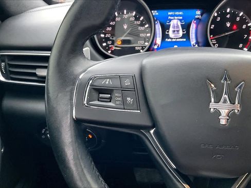 Used 2017 Maserati Levante S image 23
