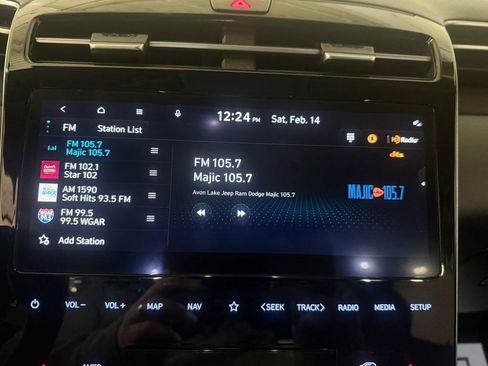 Used 2024 Hyundai Tucson Limited image 33