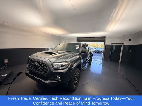 Used 2023 Toyota Tacoma TRD Sport w/ Technology Package image 1