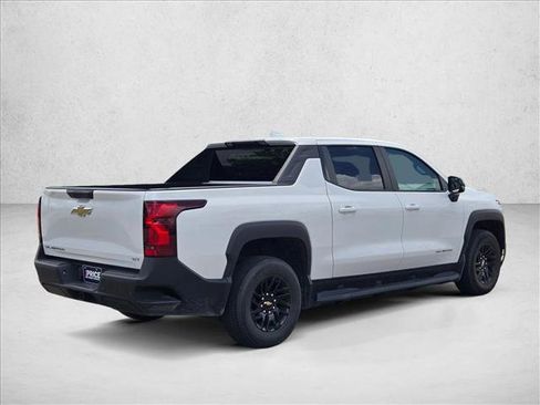 Used 2024 Chevrolet Silverado EV W/T AWD/4WD image 5