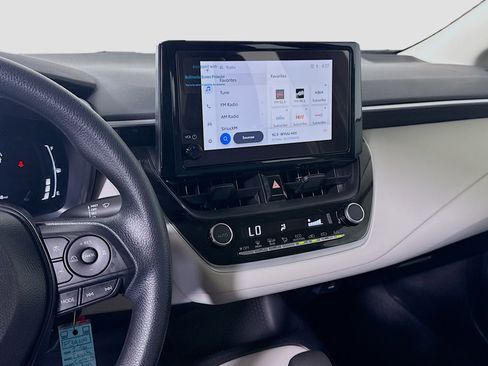 Used 2026 Toyota Corolla LE image 18