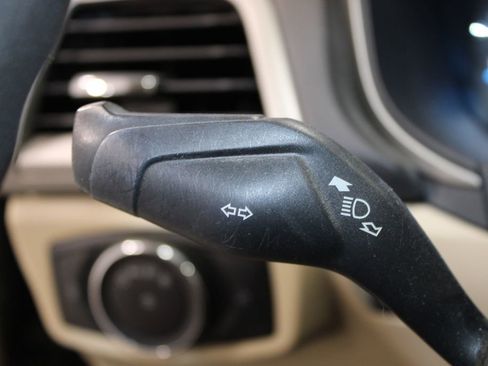 Used 2014 Ford Fusion SE FWD image 22