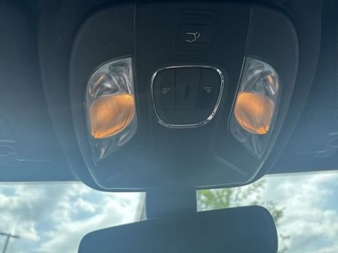 Used 2021 Jeep Compass Latitude AWD/4WD image 36