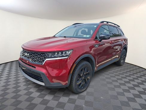 Used 2022 Kia Sorento S w/ Panoramic Sunroof Package AWD/4WD image 3