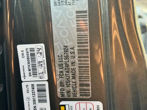 Used 2023 Jeep Gladiator Sport w/ Trailer Tow Package image 33