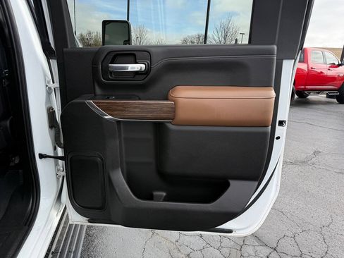 Used 2021 Chevrolet Silverado 2500 High Country AWD/4WD image 23