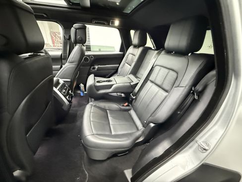Used 2018 Land Rover Range Rover Sport HSE Dynamic image 25