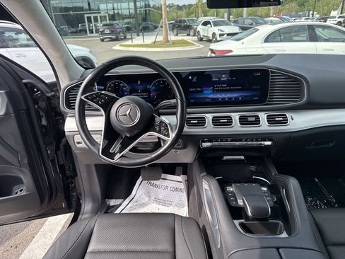 Used 2024 Mercedes-Benz GLE 350 4MATIC image 17
