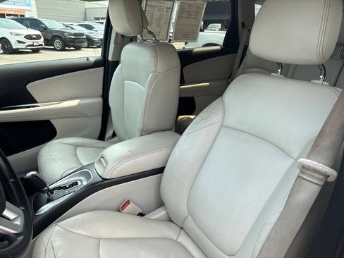 Used 2014 Dodge Journey Limited w/ Flexible Seating Group FWD image 15