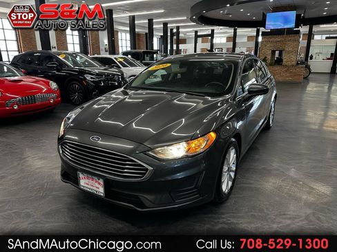 Used 2020 Ford Fusion SE FWD image 1