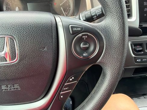Used 2018 Honda Pilot EX image 14