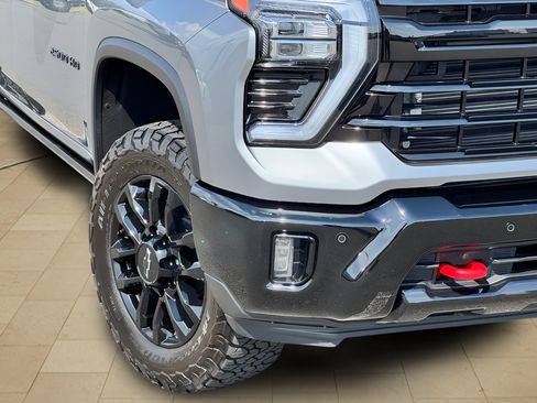 Used 2025 Chevrolet Silverado 2500 LTZ w/ LTZ Plus Package AWD/4WD image 48