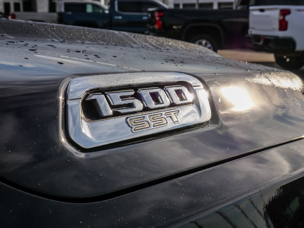 Used 2025 RAM 1500 Big Horn AWD/4WD image 10