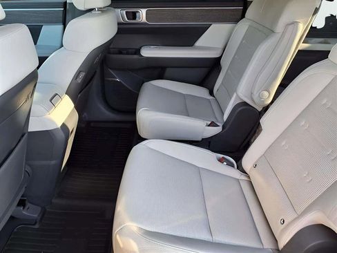 Certified 2025 Hyundai Santa Fe Calligraphy image 10