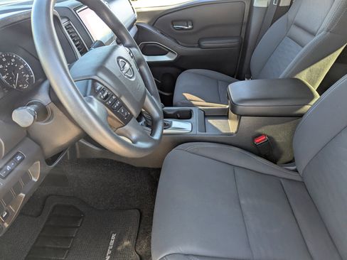 Used 2023 Nissan Frontier SV image 24