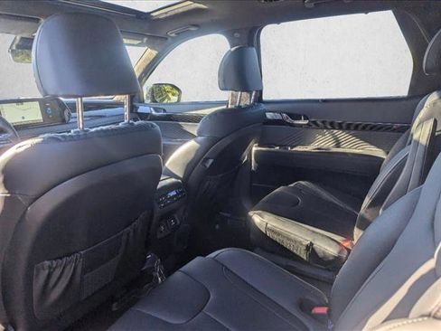 Used 2025 Hyundai Palisade Calligraphy image 18