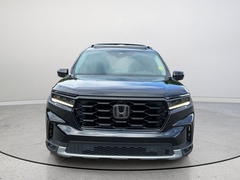 Used 2024 Honda Pilot Elite image 3