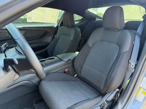 Used 2024 Ford Mustang Coupe RWD image 2
