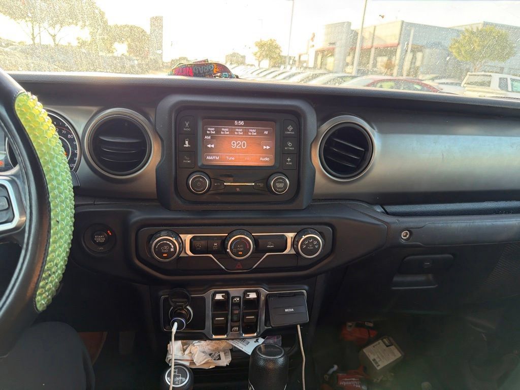 Used 2020 Jeep Gladiator Sport w/ Quick Order Package 24S AWD/4WD image 13
