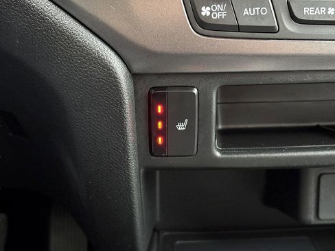 Certified 2025 Honda Passport EX-L image 28