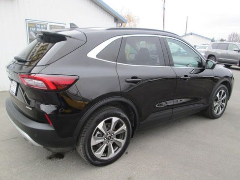 Used 2024 Ford Escape Platinum image 6