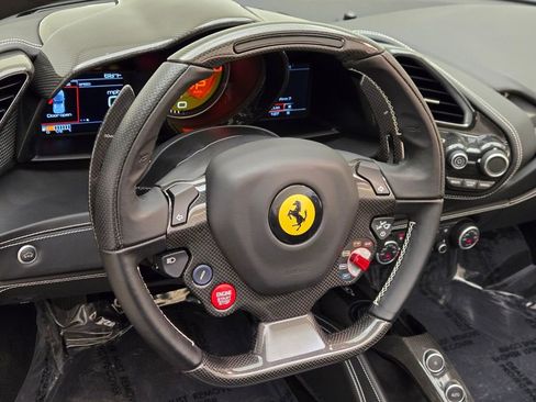 Used 2018 Ferrari 488 Spider image 33