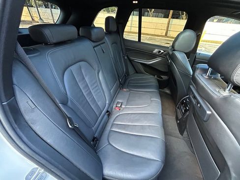Used 2022 BMW X5 sDrive40i w/ M Sport Package RWD image 43