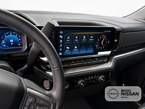 Used 2023 Chevrolet Silverado 1500 LT AWD/4WD image 13