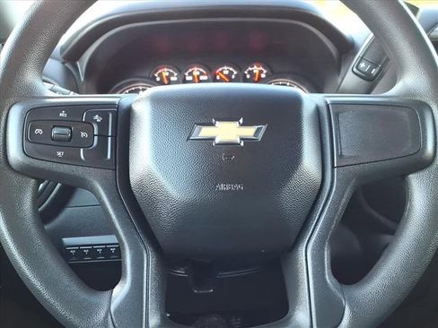 Used 2025 Chevrolet Silverado 2500 Custom w/ Custom Value Package image 31