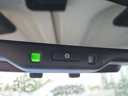 Used 2015 Jeep Wrangler Unlimited Sahara w/ Connectivity Group image 65