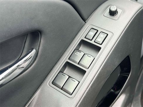 Used 2022 Nissan Frontier PRO-4X w/ Pro-4X Premium Package image 17