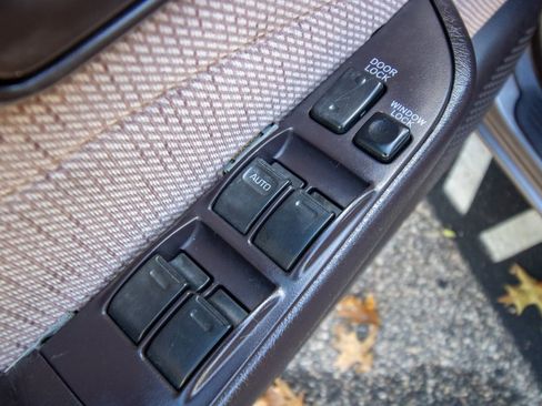 Used 1995 Toyota Corolla DX image 11