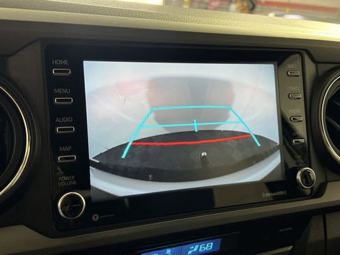 Used 2021 Toyota Tacoma TRD Off-Road w/ Technology Package image 19