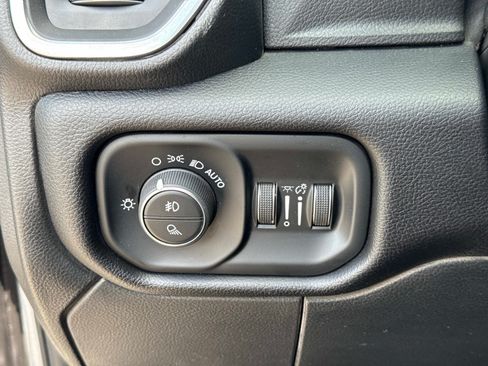 Used 2024 RAM 2500 Laramie w/ Safety Group AWD/4WD image 32